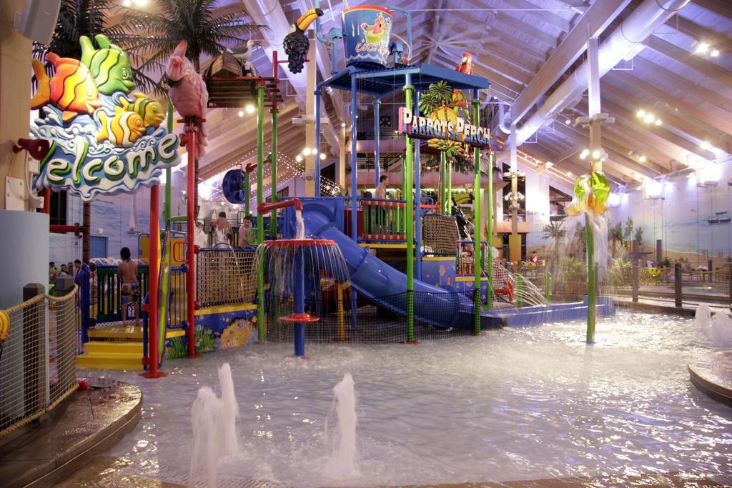 Holiday Inn Fitchburg-Waterpark Facilities photo